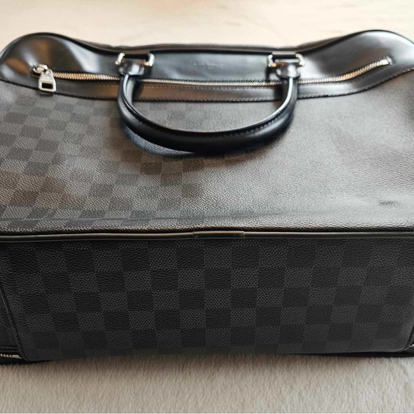 Louis Vuitton men’s Work Bag - Picture 4 of 5